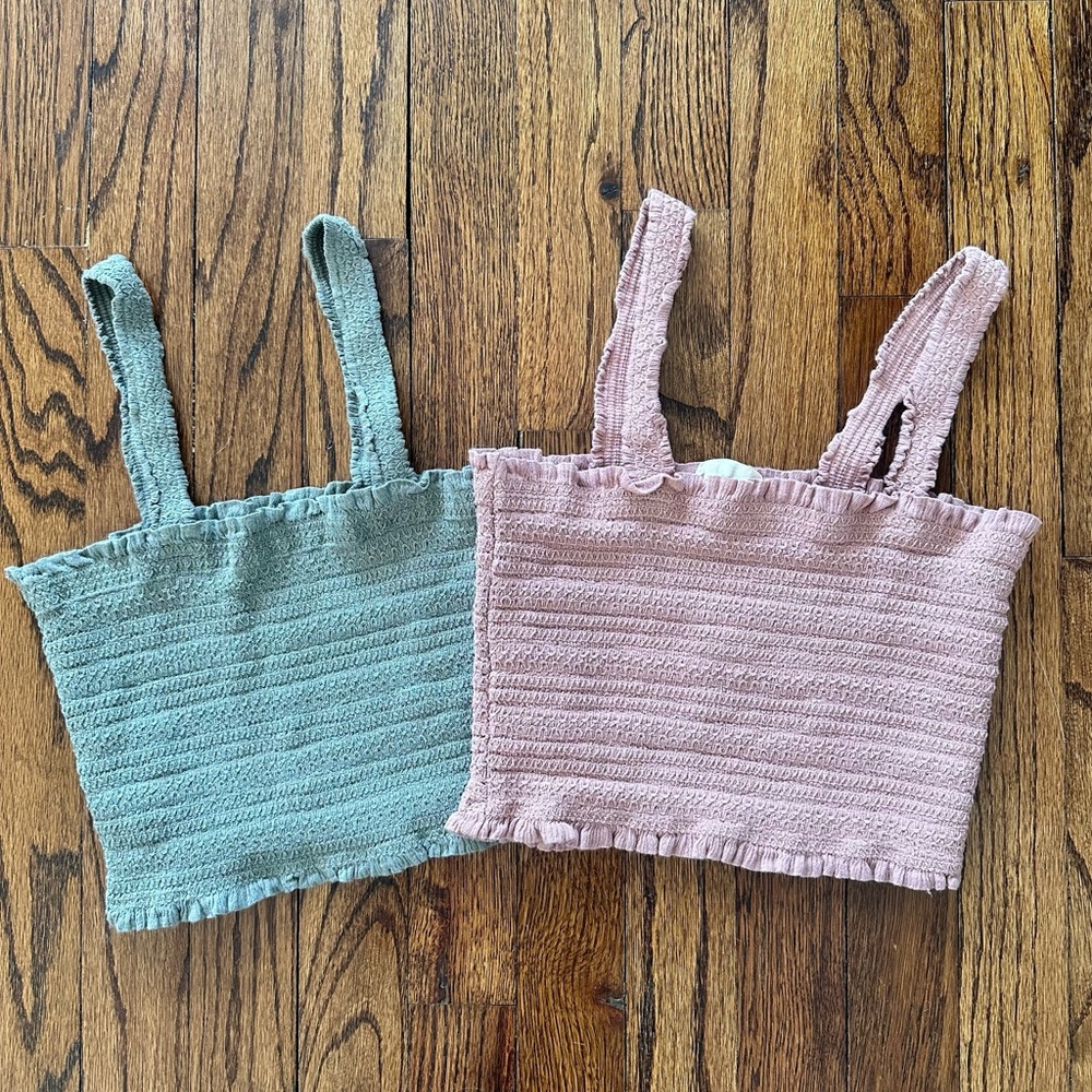 Bundle of ILLA ILLA Textured Knit Crop Tops